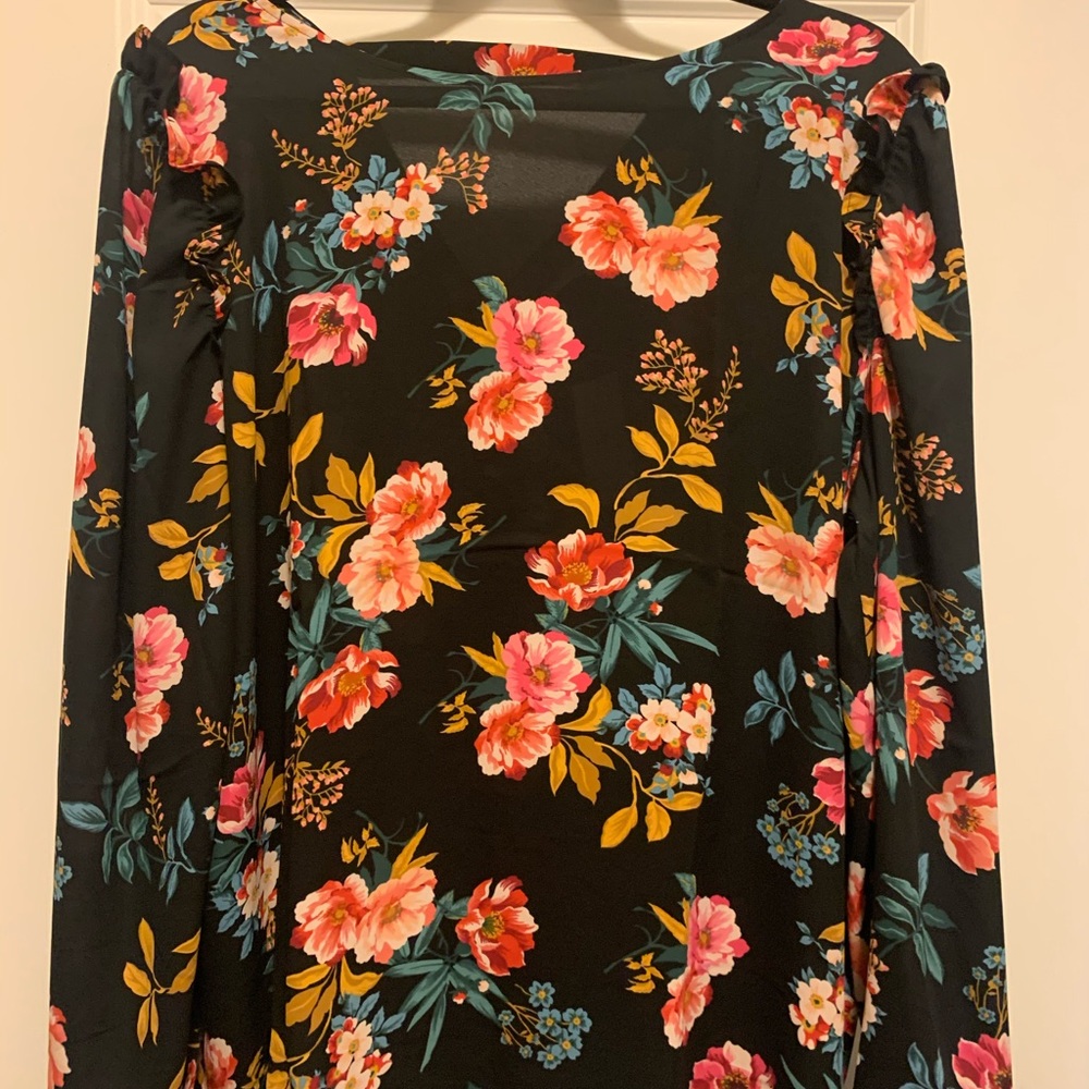 Loft Ruffle Shoulder Bar Back Blouse